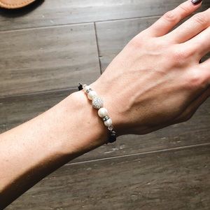 PEARL CRYSTAL BEADED BRAIDED BRACELET